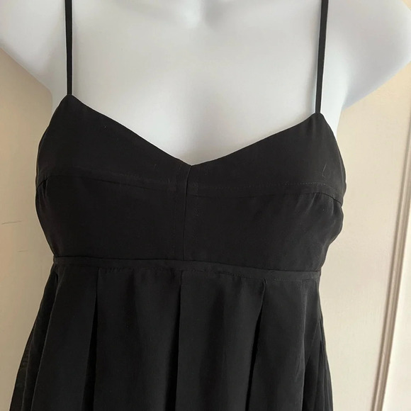 Club Monaco Black Babydoll Silk Spaghetti Strap
Empire Waist Bubble
Size 0 - Picture 3 of 14